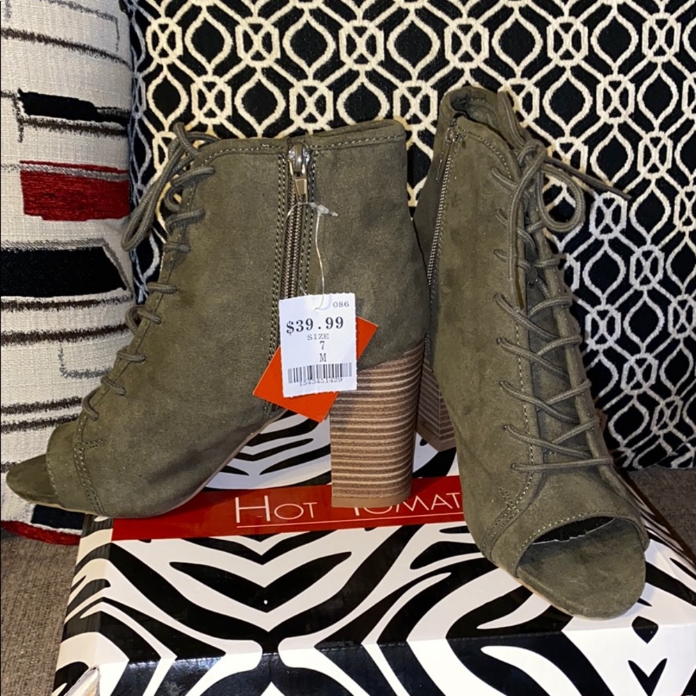 Heeled boots!